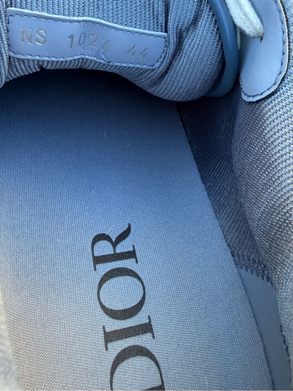 Dior B27 Low-Top Sneakers in Navy & White - Picture 4 of 13